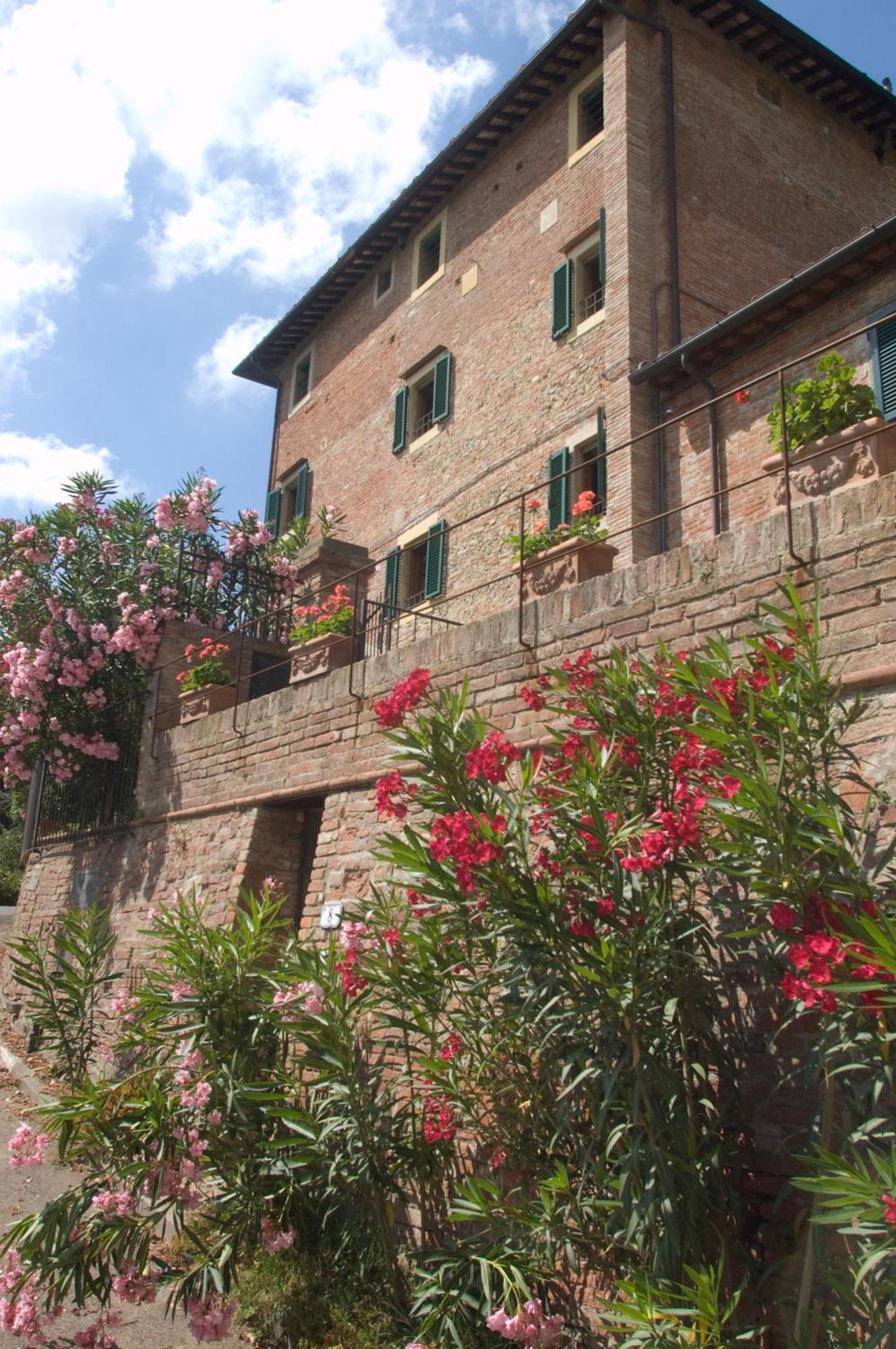 Borgo Di Alica Villa Palaia Bagian luar foto