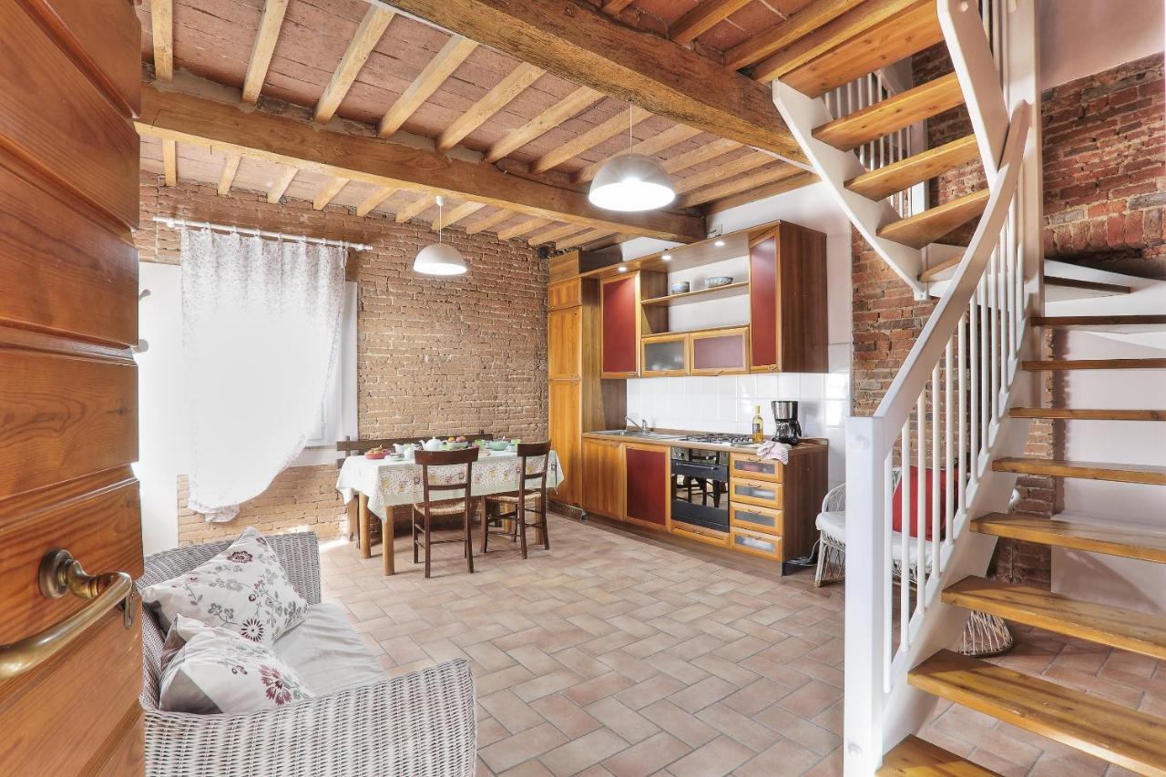 Borgo Di Alica Villa Palaia Bagian luar foto