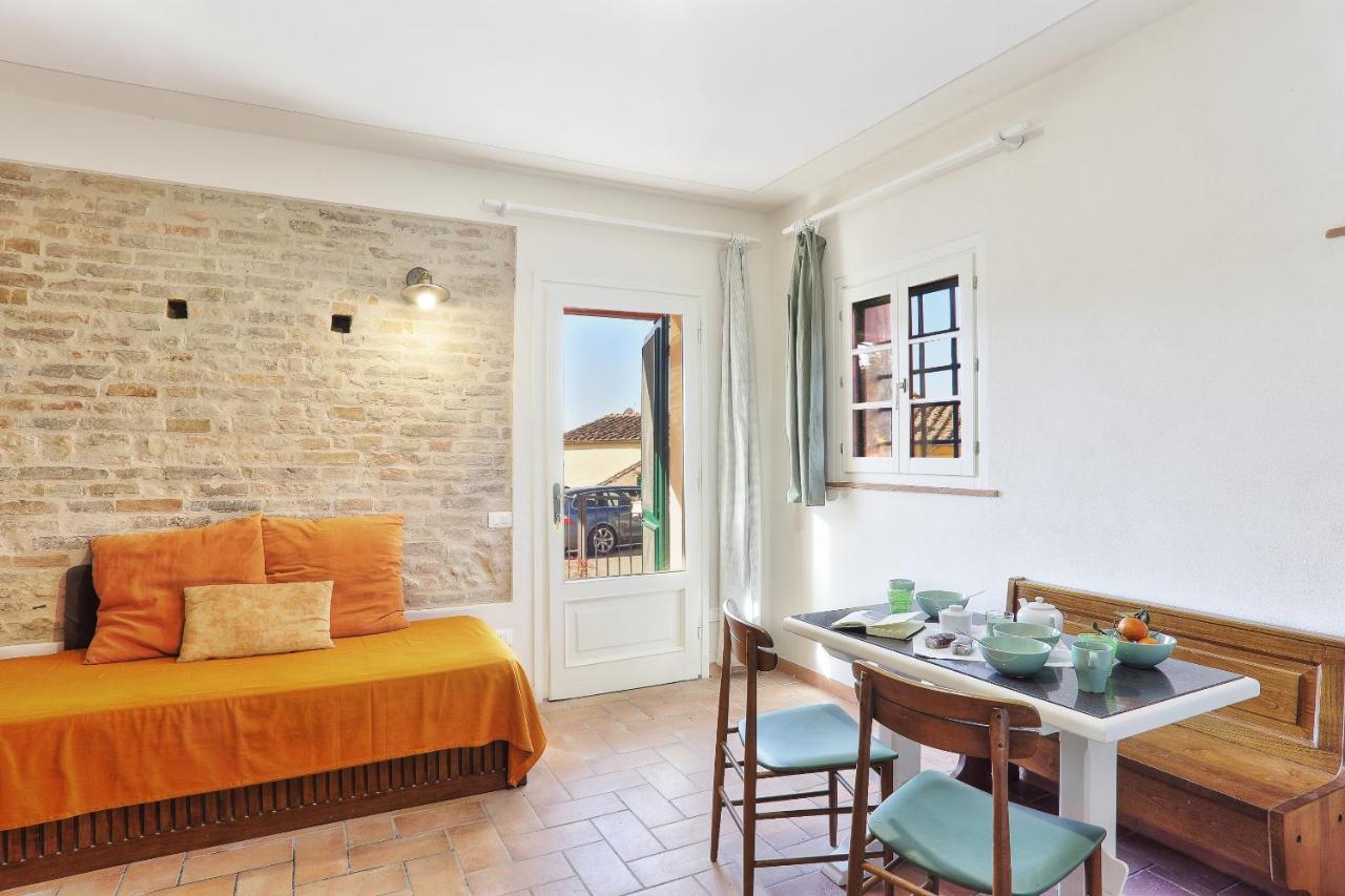 Borgo Di Alica Villa Palaia Bagian luar foto